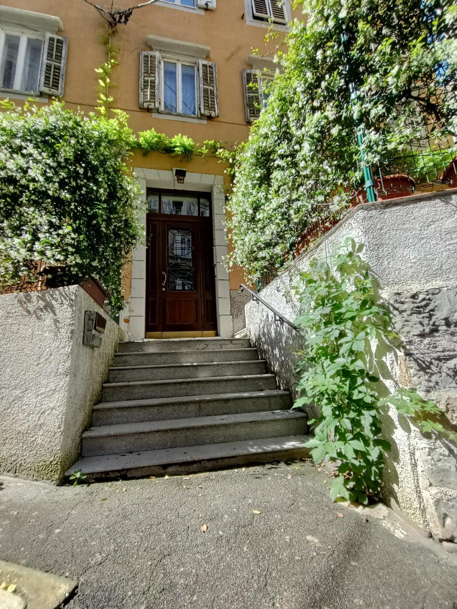 Cavana Cosy Apartment With Garden Near The Sea Triëst Buitenkant foto